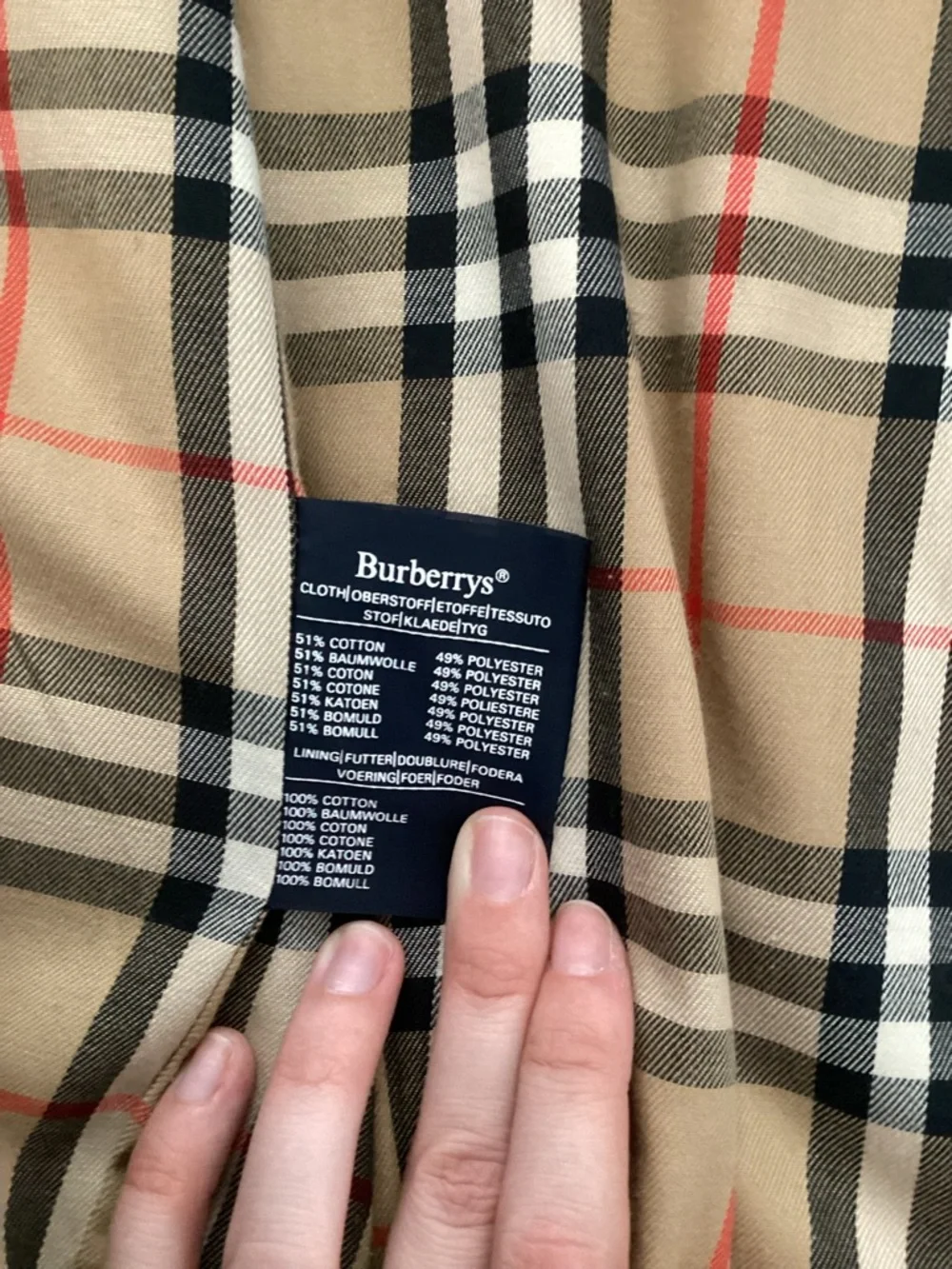 Burberry Men’s Tan Trench Jacket with Signature Check Lining - Picture 4 of 7